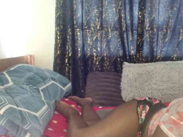 Sexxy-pretty24 webcam