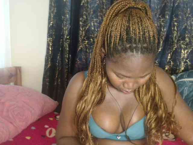 Sexxy-pretty24 webcam