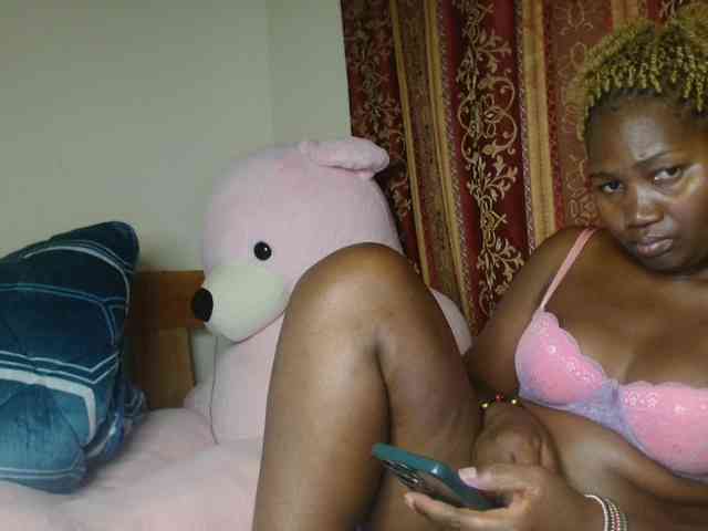 Sexxy-pretty24 webcam