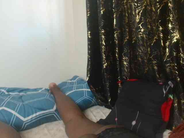 Sexxy-pretty24 webcam