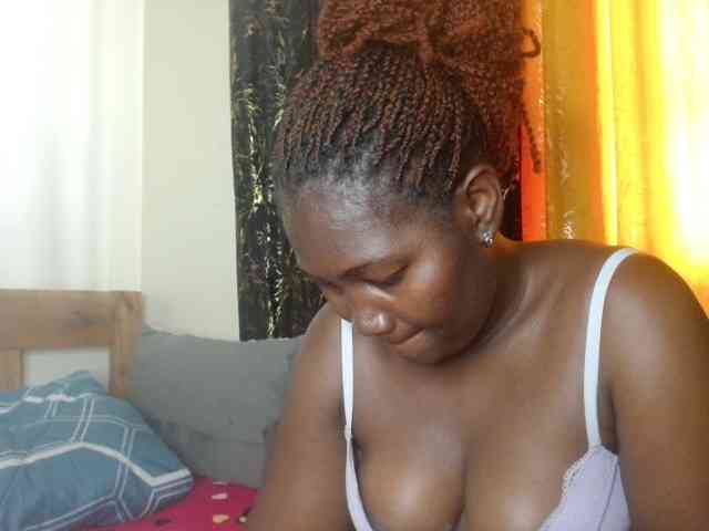 Sexxy-pretty24 webcam