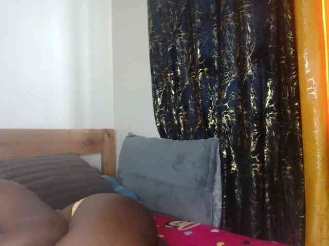 Sexxy-pretty24 webcam