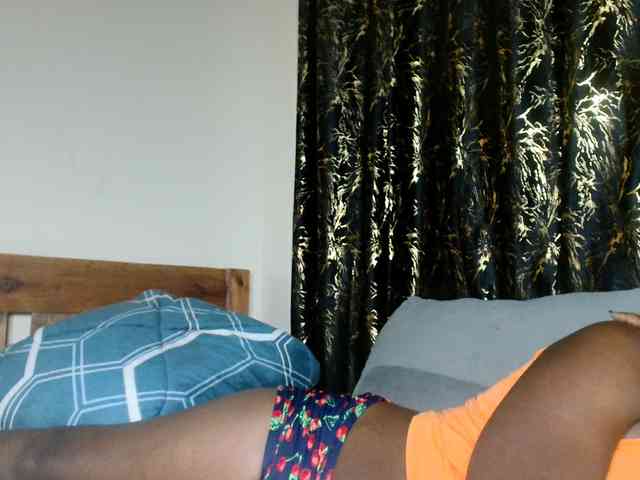 Sexxy-pretty24 webcam