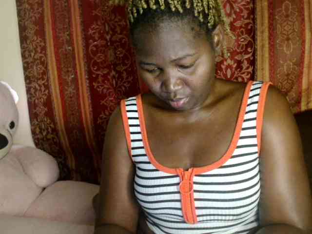 Sexxy-pretty24 webcam