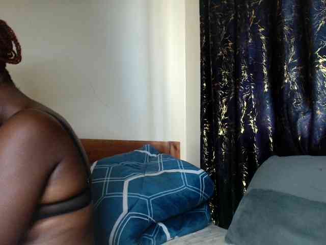 Sexxy-pretty24 webcam