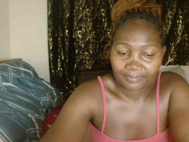 Sexxy-pretty24 webcam