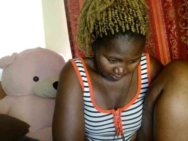 Sexxy-pretty24 webcam