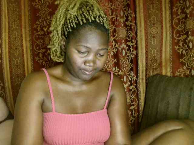 Sexxy-pretty24 webcam
