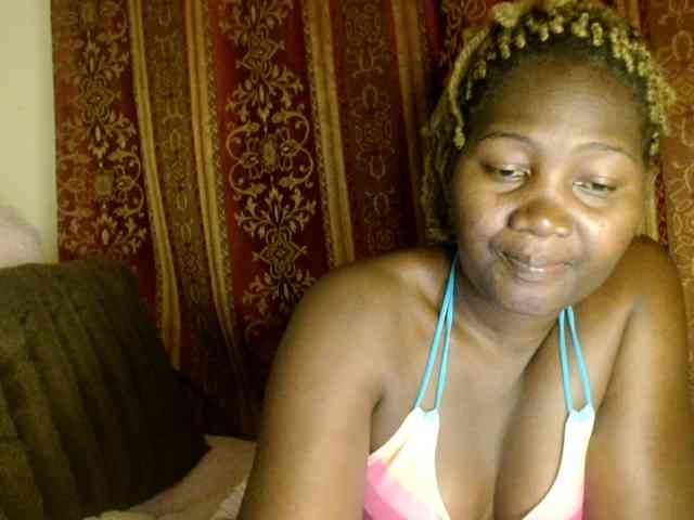 Sexxy-pretty24 webcam