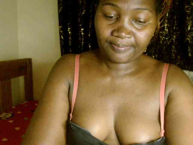 Sexxy-pretty24 webcam