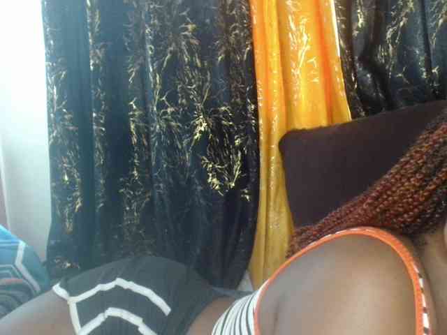 Sexxy-pretty24 webcam