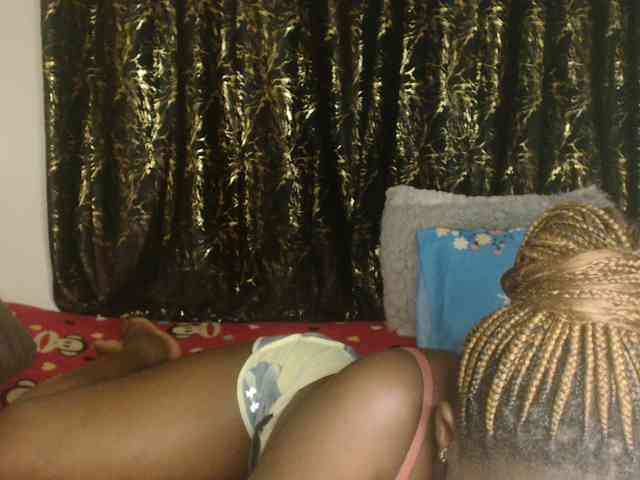 Sexxy-pretty24 webcam