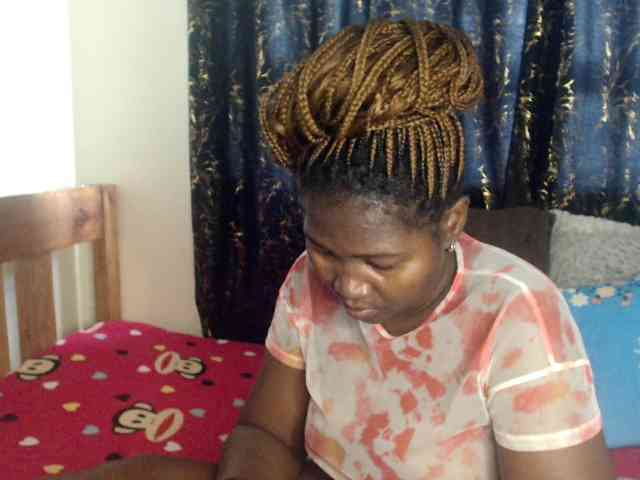 Sexxy-pretty24 webcam