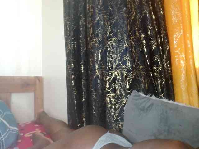 Sexxy-pretty24 webcam