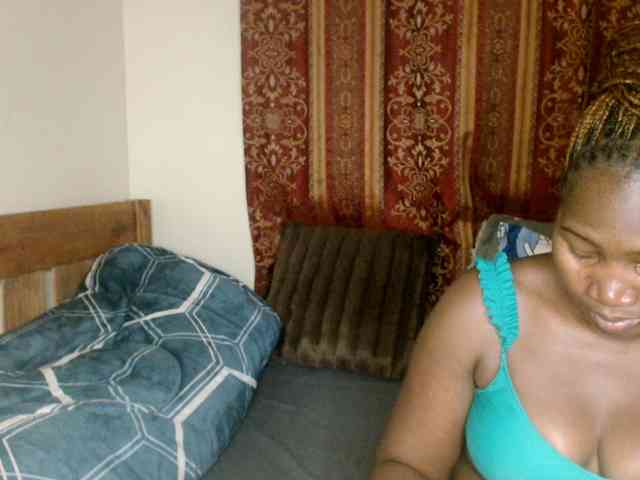 Sexxy-pretty24 webcam