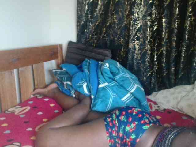 Sexxy-pretty24 webcam