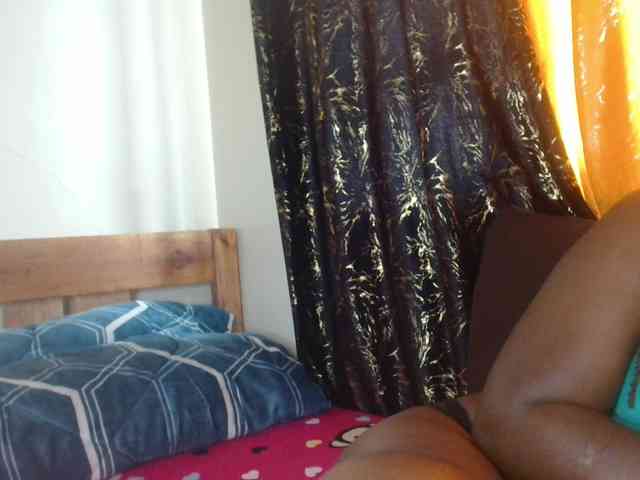 Sexxy-pretty24 webcam