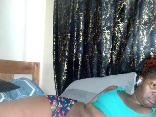 Sexxy-pretty24 webcam