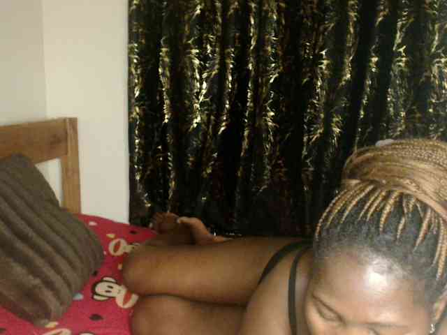 Sexxy-pretty24 webcam