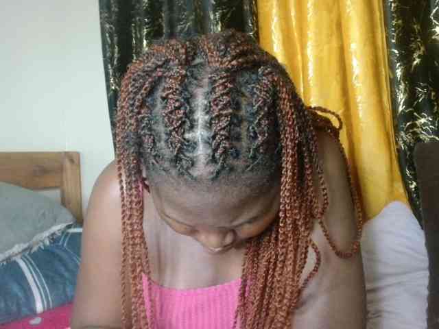 Sexxy-pretty24 webcam