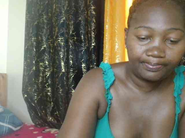 Sexxy-pretty24 webcam