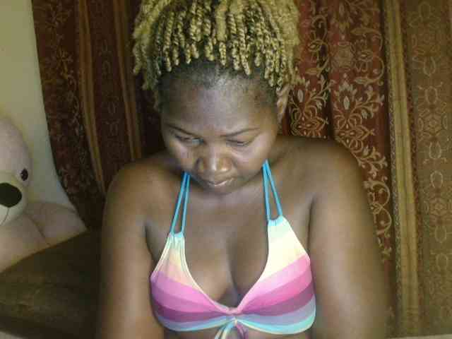 Sexxy-pretty24 webcam