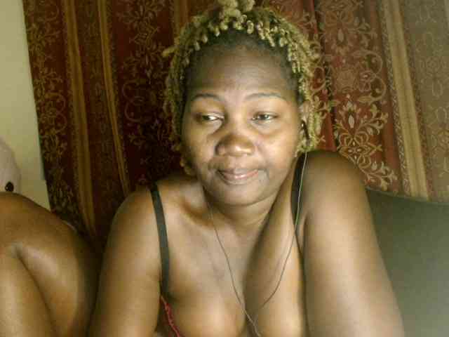 Sexxy-pretty24 webcam