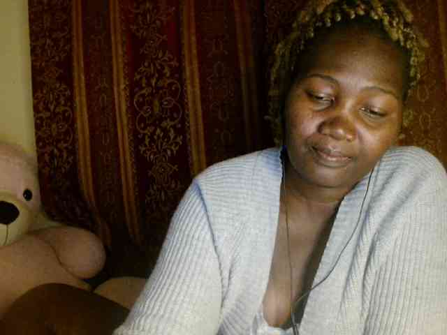 Sexxy-pretty24 webcam