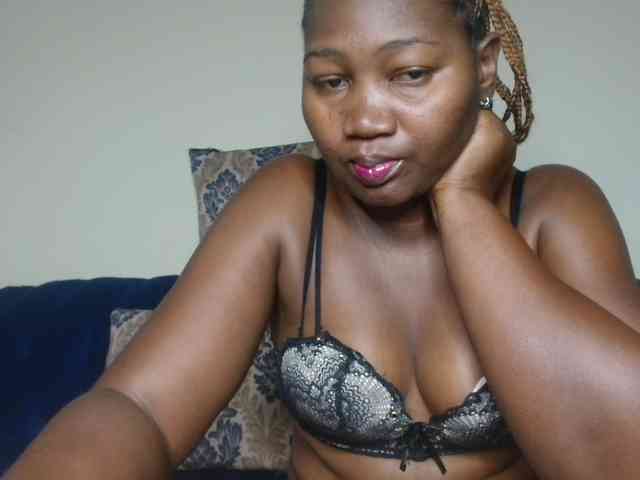 Sexxy-pretty24 webcam