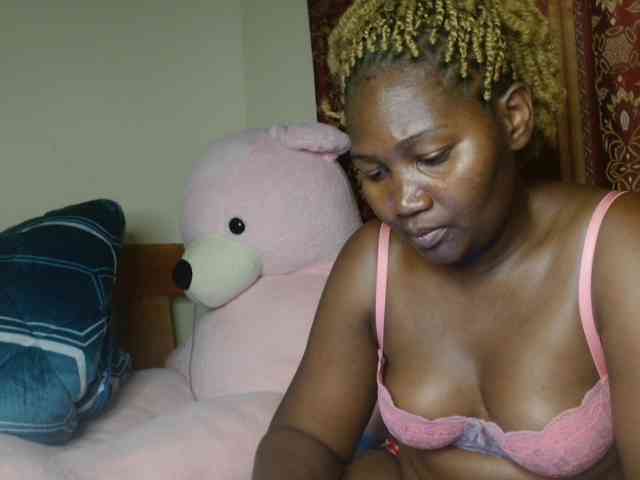 Sexxy-pretty24 webcam