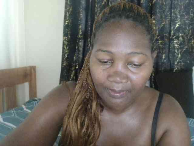 Sexxy-pretty24 webcam