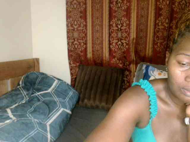 Sexxy-pretty24 webcam
