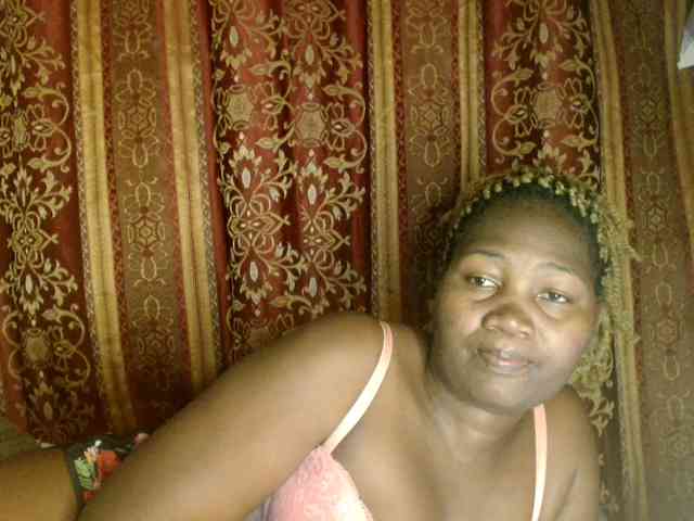 Sexxy-pretty24 webcam