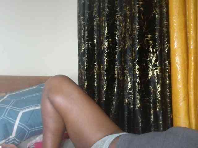 Sexxy-pretty24 webcam