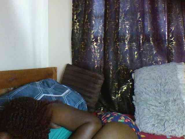 Sexxy-pretty24 webcam