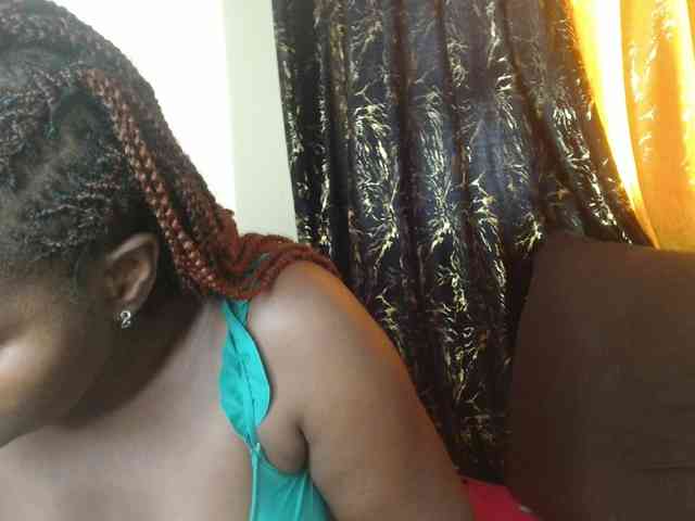 Sexxy-pretty24 webcam