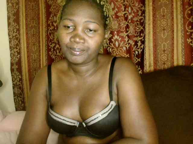 Sexxy-pretty24 webcam