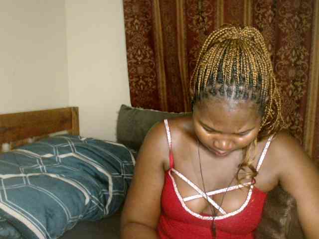 Sexxy-pretty24 webcam