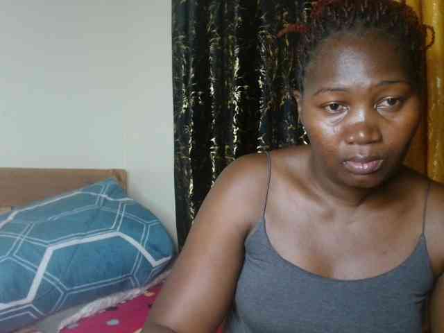 Sexxy-pretty24 webcam