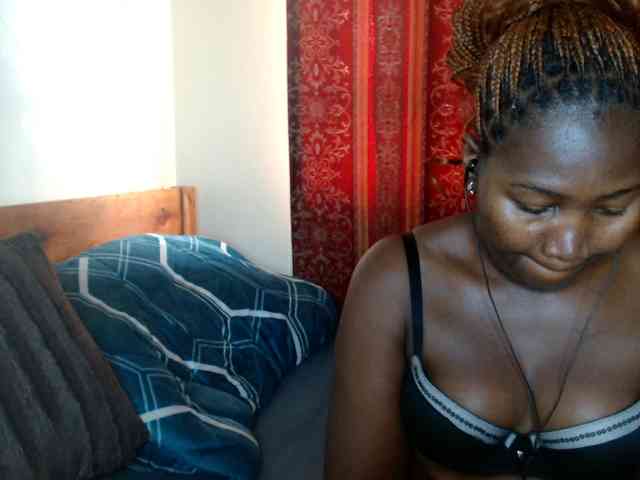 Sexxy-pretty24 webcam