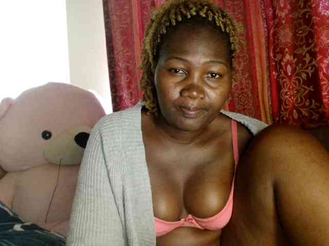 Sexxy-pretty24 webcam