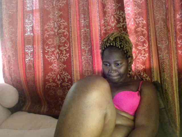 Sexxy-pretty24 webcam