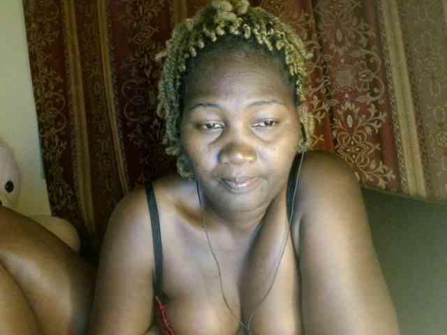 Sexxy-pretty24 webcam