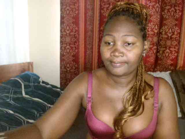 Sexxy-pretty24 webcam
