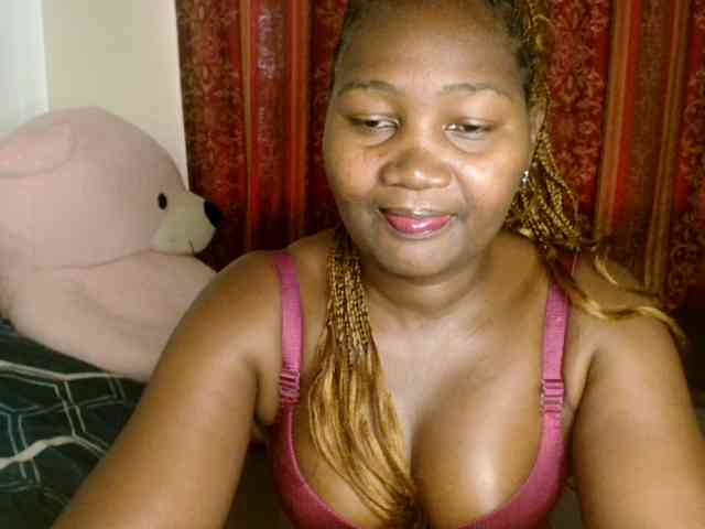 Sexxy-pretty24 webcam