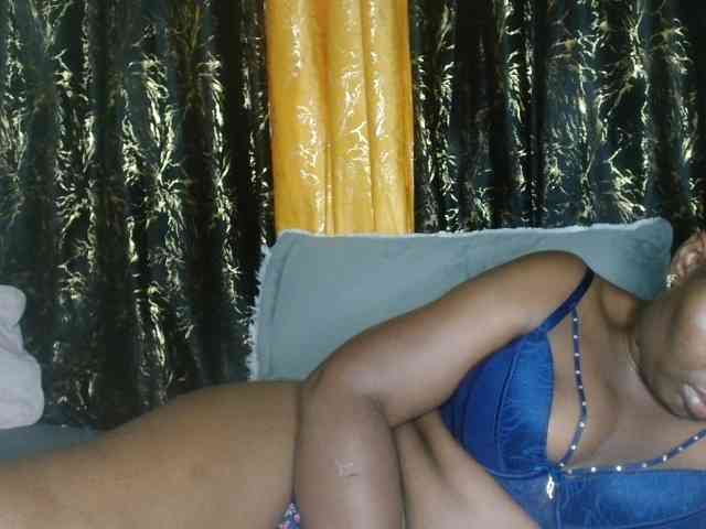 Sexxy-pretty24 webcam