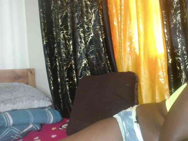 Sexxy-pretty24 webcam