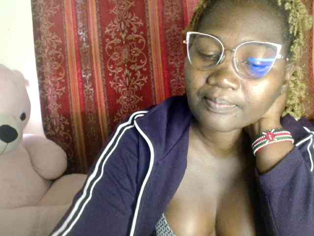 Sexxy-pretty24 webcam