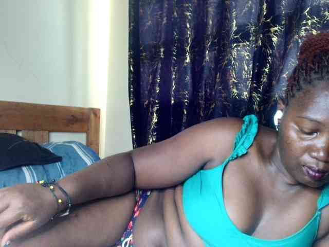 Sexxy-pretty24 webcam