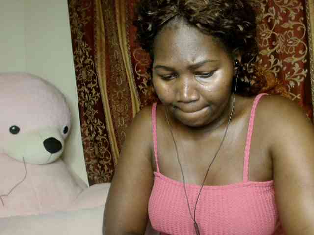 Sexxy-pretty24 webcam